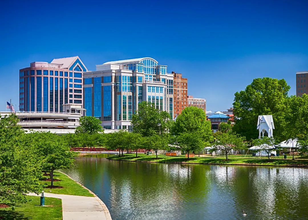 Paysage urbain et voie navigable à Huntsville