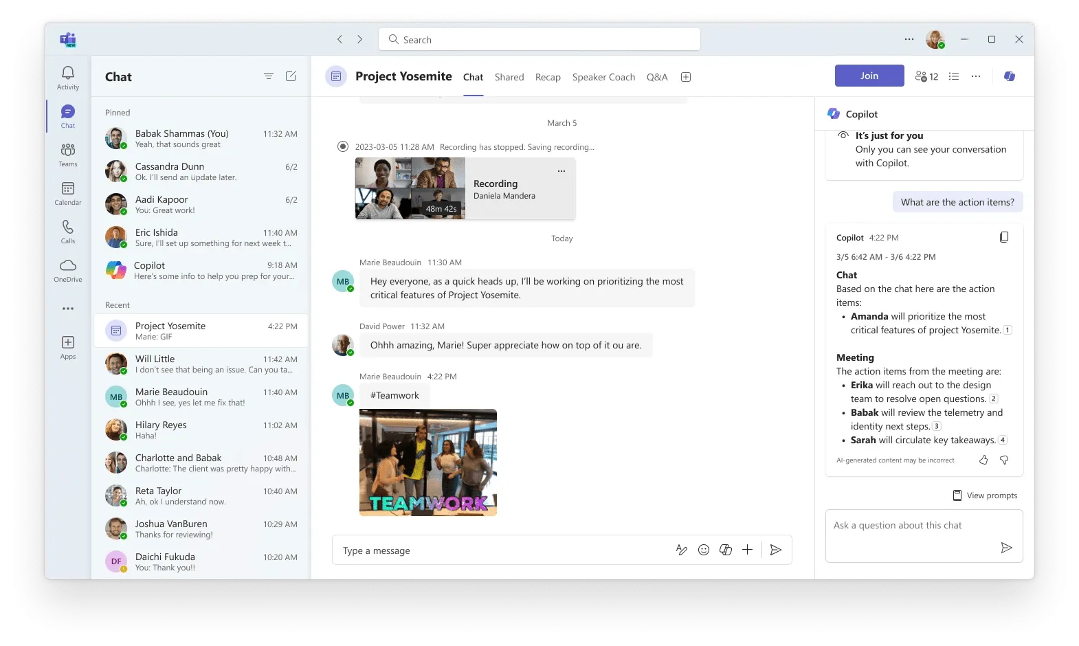 الدردشة في الاجتماعات في Microsoft
Teams مقابل Zoom