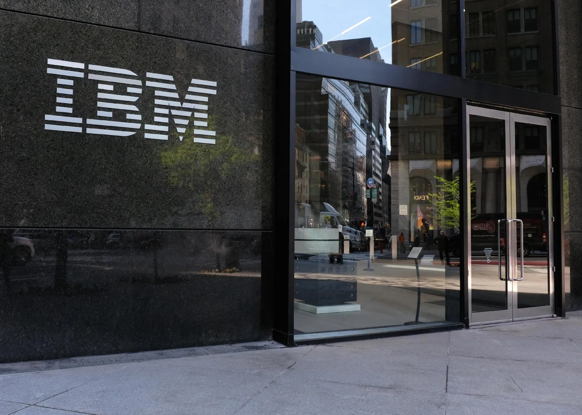IBM đang xây dựng