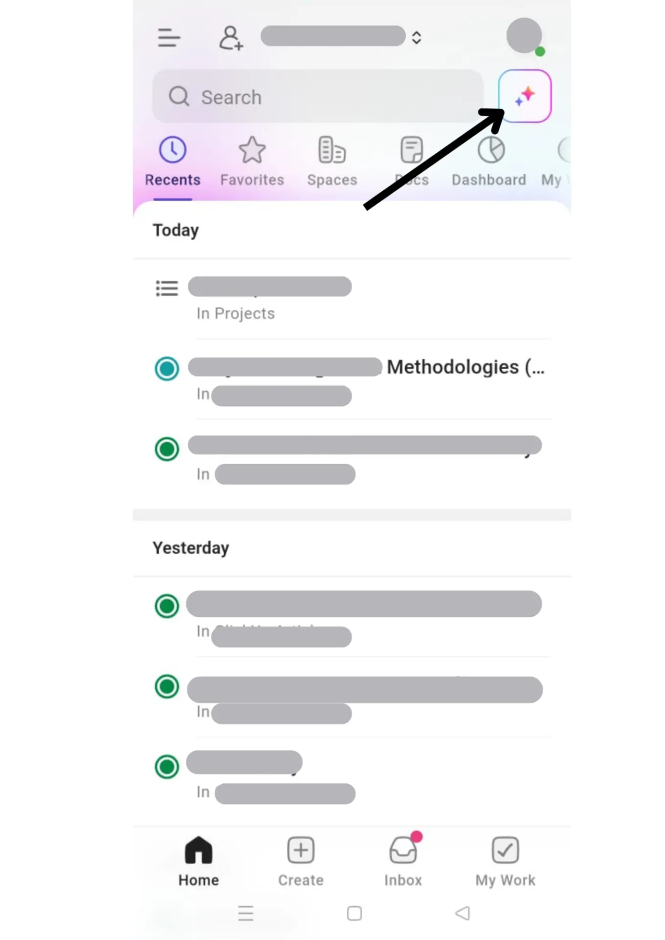 Toca el icono de ClickUp Brain en la esquina superior derecha de tu entorno de trabajo.