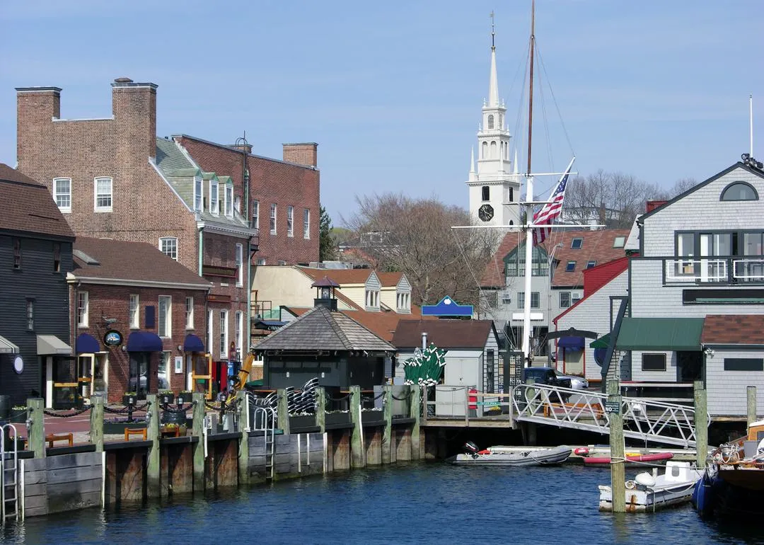 La ville de Newport et le vieux port