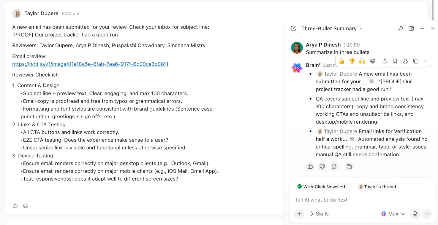 Eine ClickUp-Diskussion mit einer Checkliste zur E-Mail-Prüfung neben einem Brain²-Panel, das die Prüfungsanforderung, die QA-Anforderungen und ausstehende manuelle Überprüfungen in drei Stichpunkten mit Quellenangaben zusammenfasst.