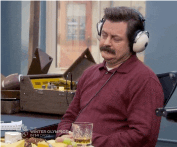 Parks and Rec'ten Ron Swanson müzik dinlerken