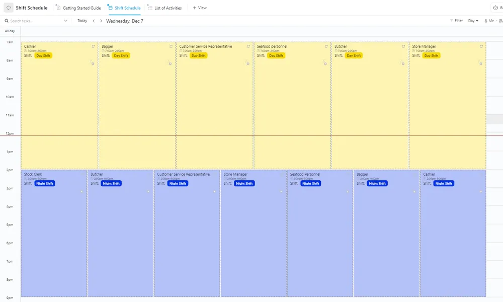Visualizza i ruoli di ciascun membro del team e organizza i loro turni utilizzando il modello di pianificazione dei turni di ClickUp.