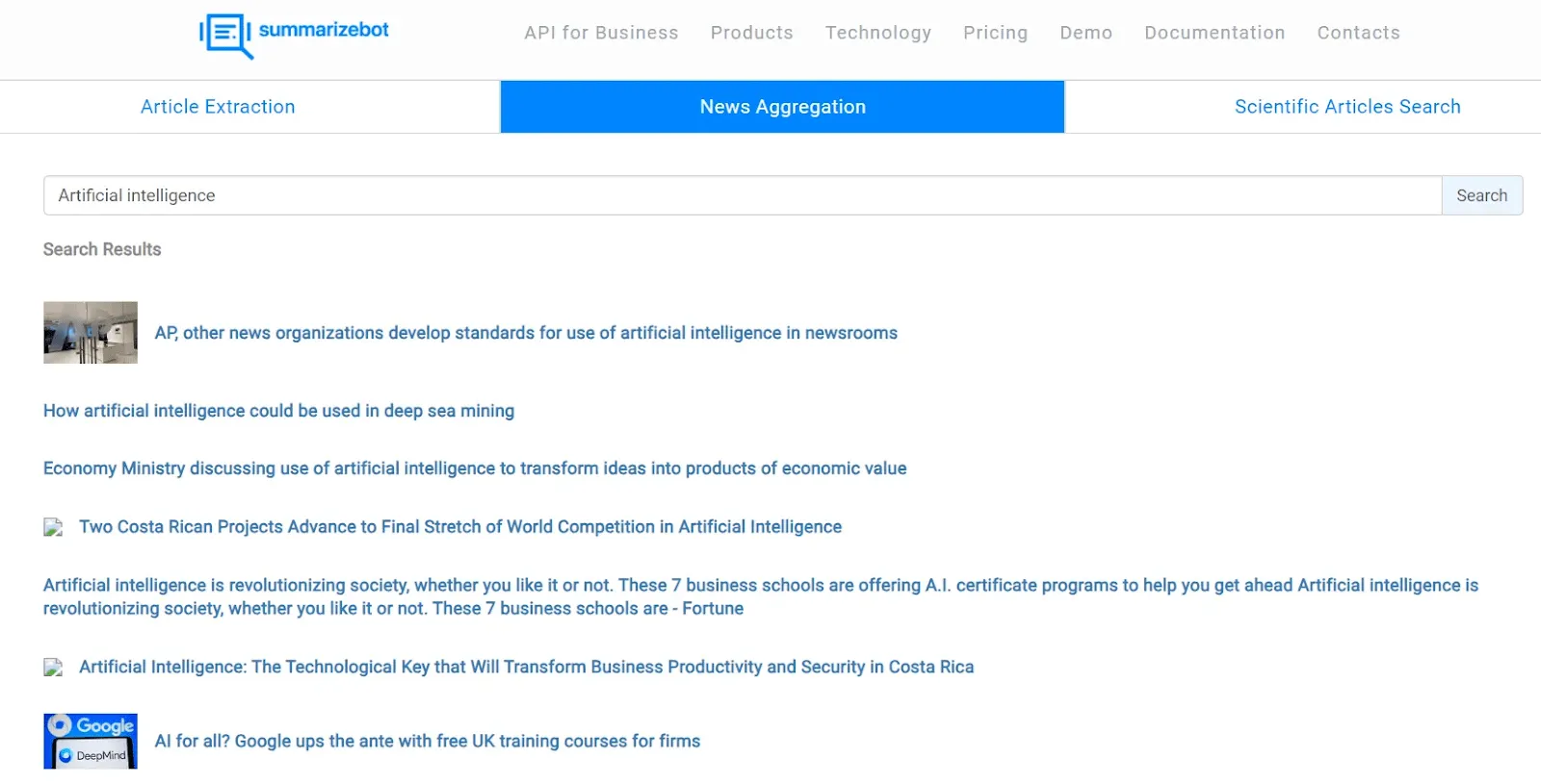 SummarizeBot ist das einzige tool auf dieser Liste, das sowohl auf Blockchain als auch auf KI basiert
