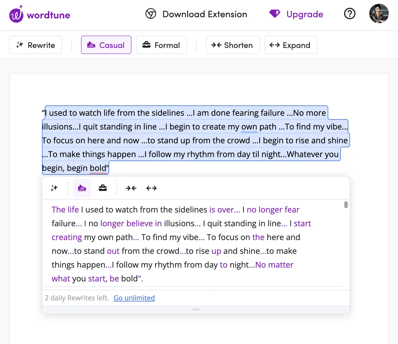 WordTune berfokus pada perbaikan kalimat secara keseluruhan.