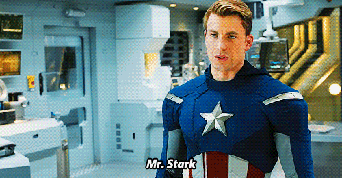 Gif do Capitão América e Tony Stark