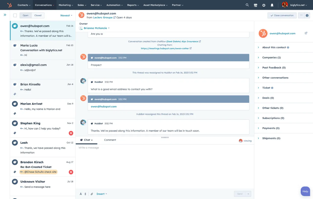 La piattaforma CRM e di automazione del marketing HubSpot offre una delle piattaforme di chat più versatili
