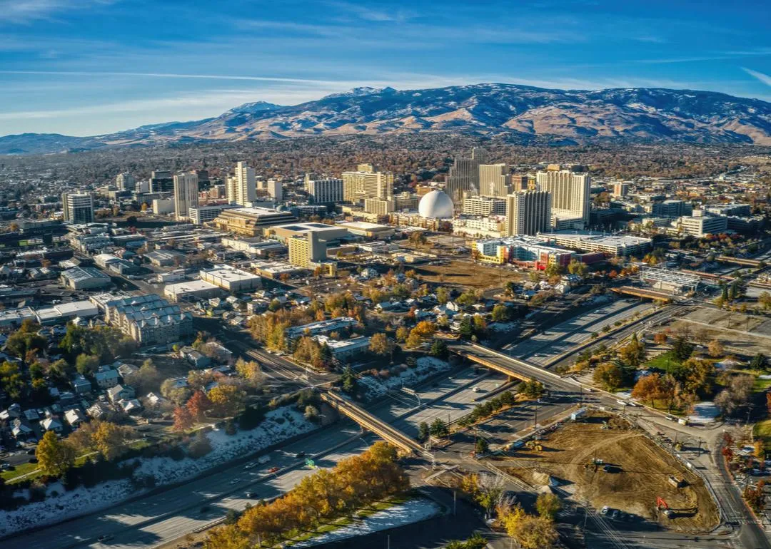 Vue aérienne de Reno en automne