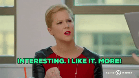 Donna che dice "interessante"