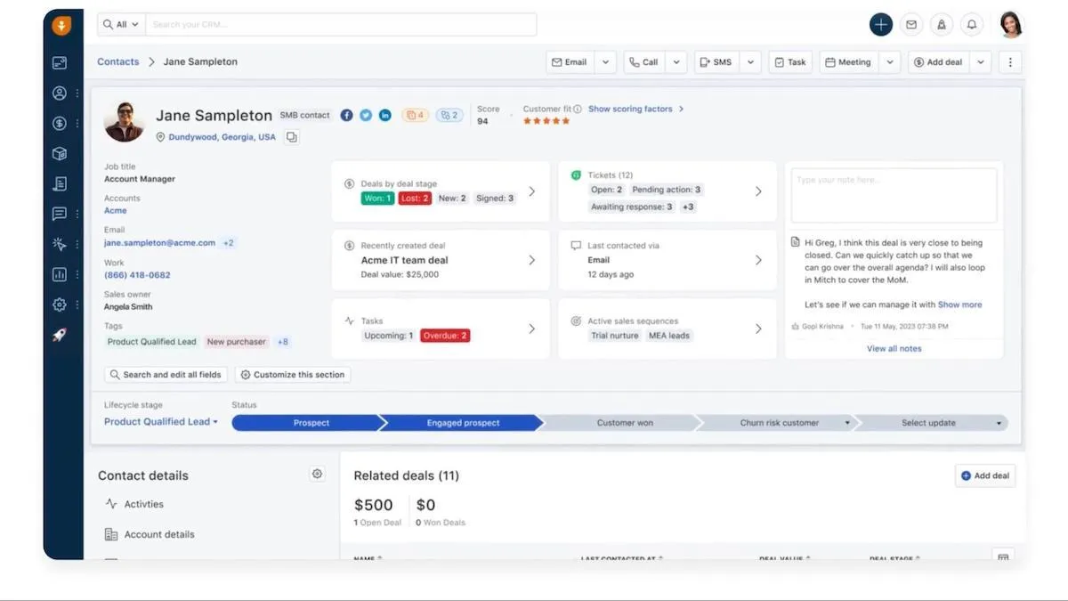 Exemplo da página de contatos do Freshworks