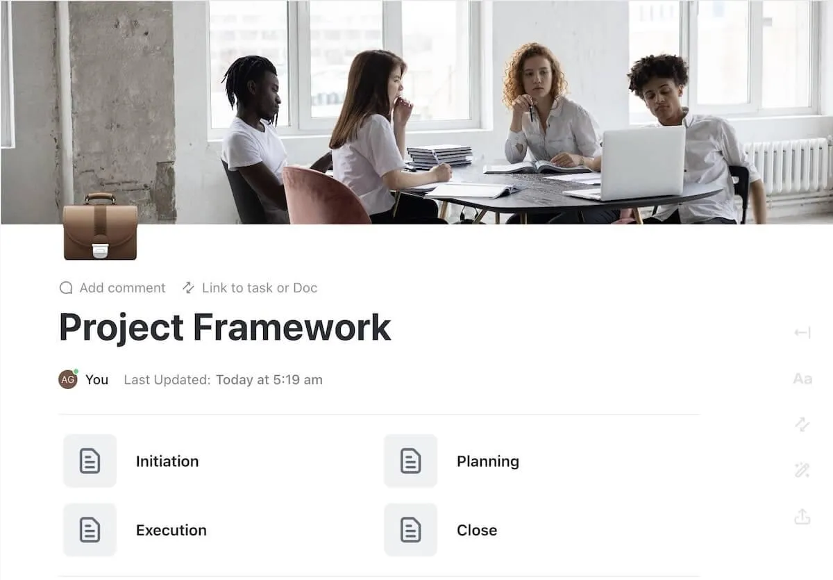 Produktmanagement-Frameworks: Ein Screenshot der Projekt-Framework-Vorlage von ClickUp