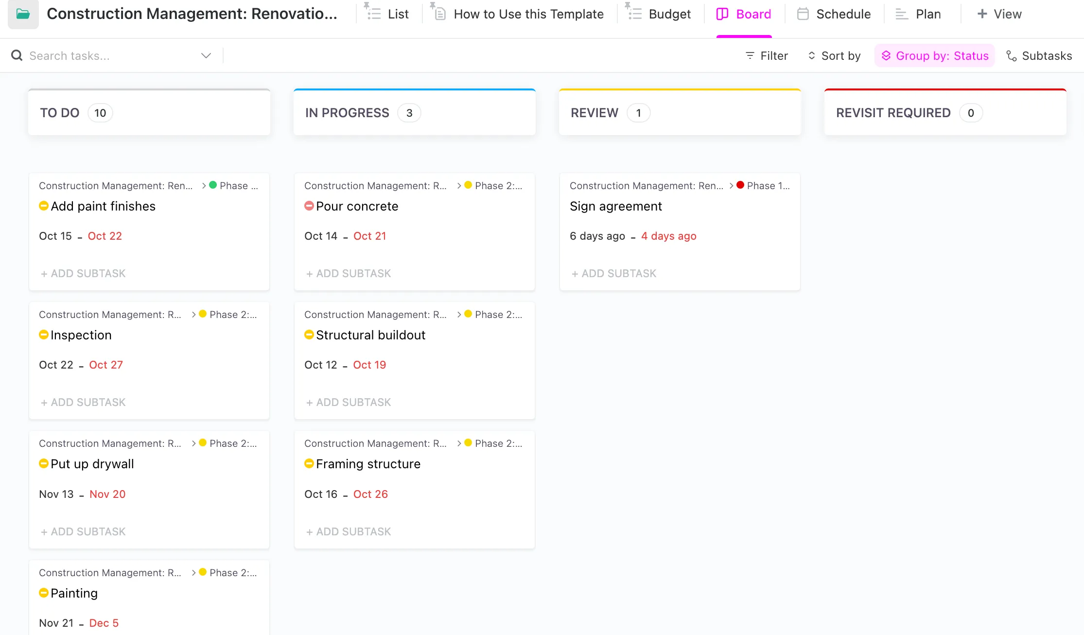 Il modello di gestione delle costruzioni ClickUp dispone anche di una funzionalità Kanban Board che consente di trascinare e rilasciare facilmente gli elementi.