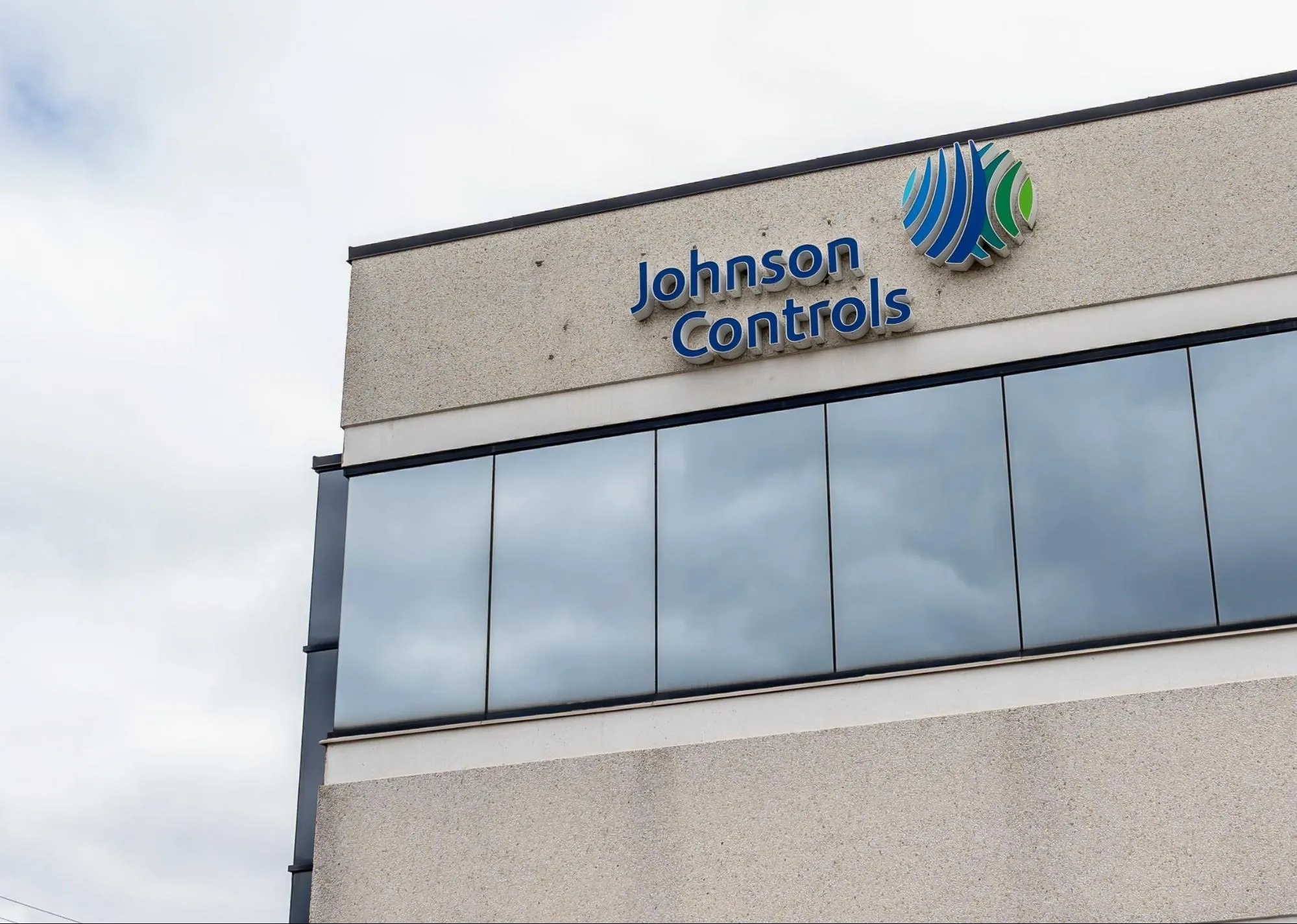 Johnson Controls đang xây dựng